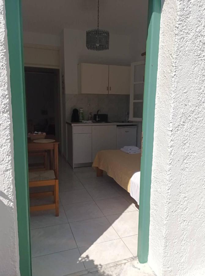 Dioni Lux Inn 2 Pachaina Exterior foto
